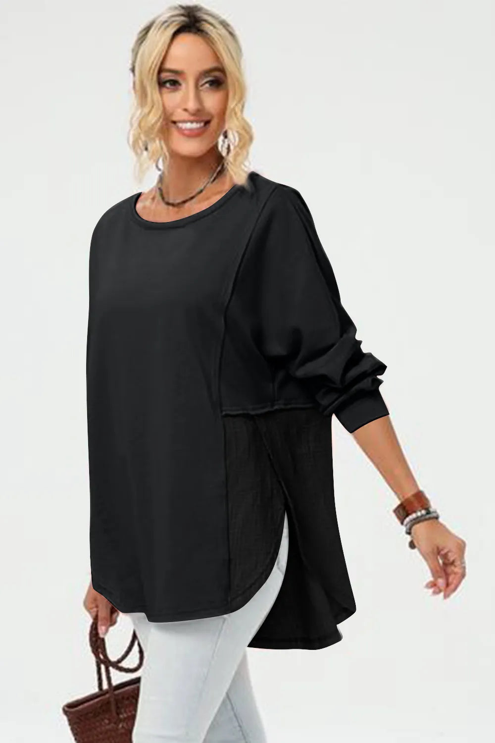 Black long sleeve high-low t-shirt front – Imperio by Johana