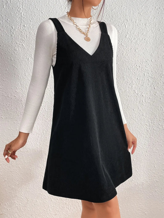 V-neck sleeveless mini dress front view – Imperio by Johana